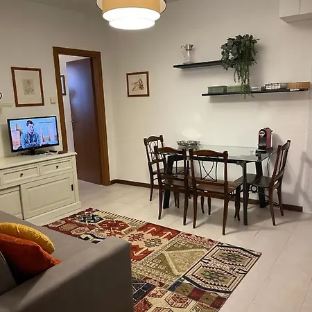 Accademia Family アパート *